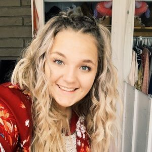 Meet your Posher, Breanna